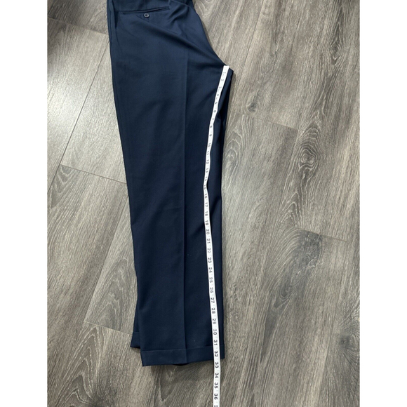 Jos A Bank Traveler 36x32 Navy Pleated Front Rolled Cuffs Slacks Pants - Picture 4 of 5